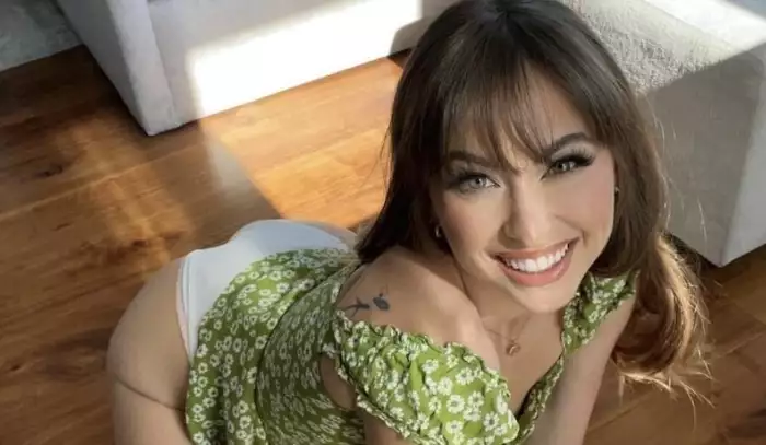 Z filmů pro dospělé k rodině: Riley Reid o proměně života a kreativním flirtu